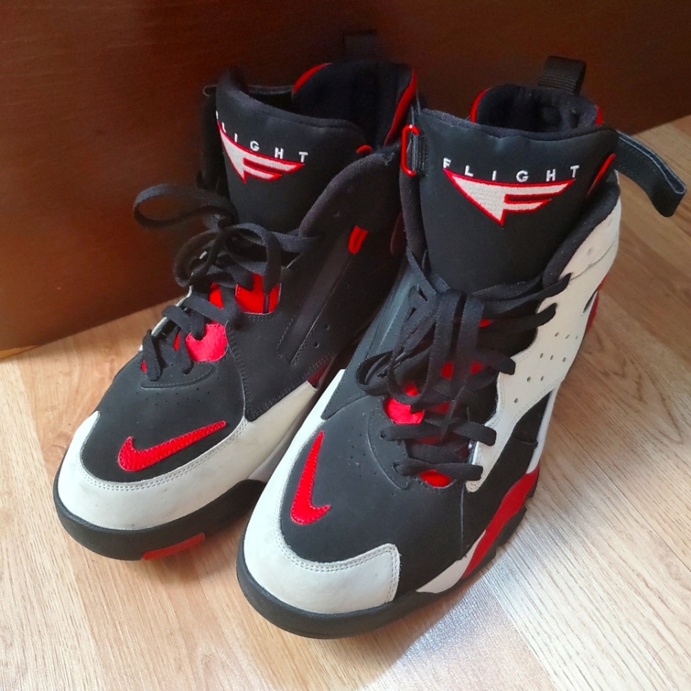 Nike